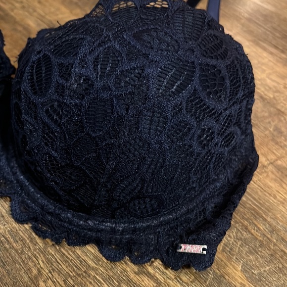 VS PINK push up bra Navy Lace 34D - Picture 3 of 10